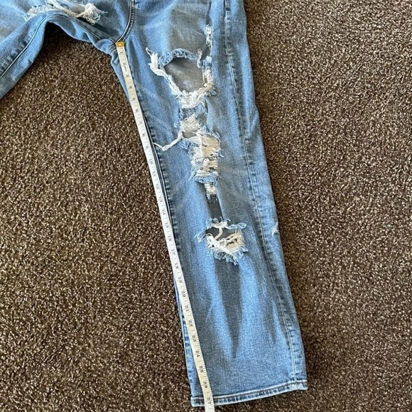 American Eagle- Women’s Slim Straight High Rise Very Distressed Jeans, 14S - Picture 7 of 10